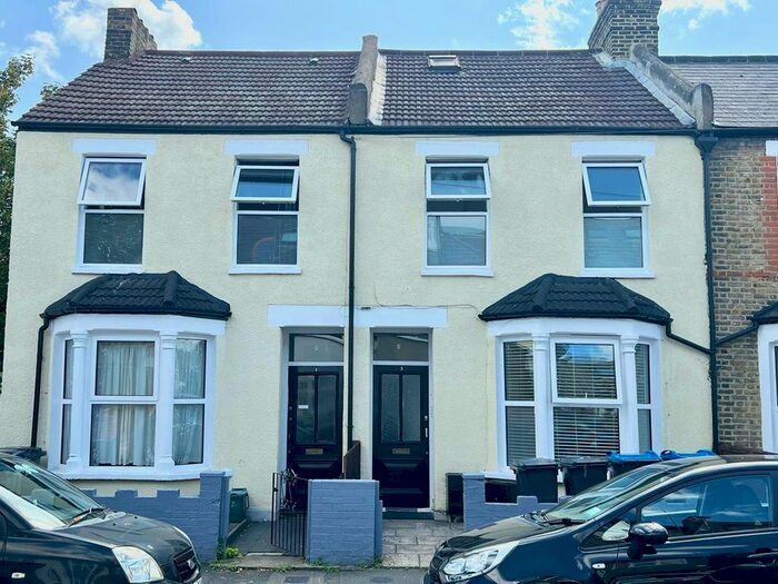 2 Bedroom Flat To Rent In Nursery Road, Merton, Wimbledon, London, SW19