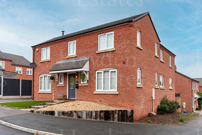 4 Bedroom Detached House For Sale In Groves Way, Hartlebury, Kidderminster, ., DY11