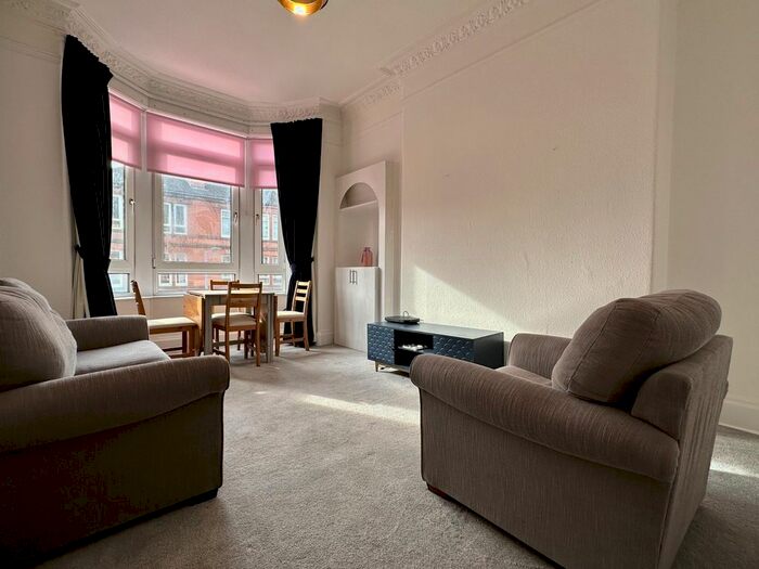 2 Bedroom Flat To Rent In Minard Road, Shawlands, Glasgow, G41