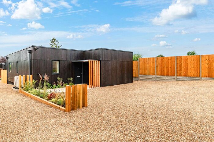 2 Bedroom Bungalow For Sale In Garden Court, Godstone, RH9