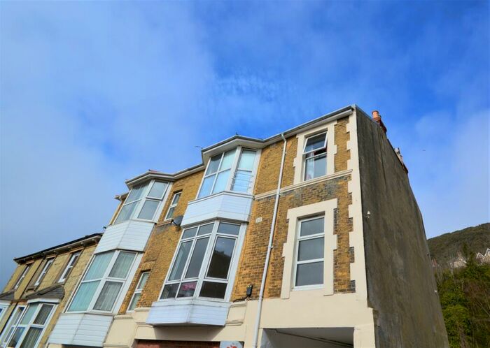 1 Bedroom Apartment To Rent In High Street, Ventnor, PO38