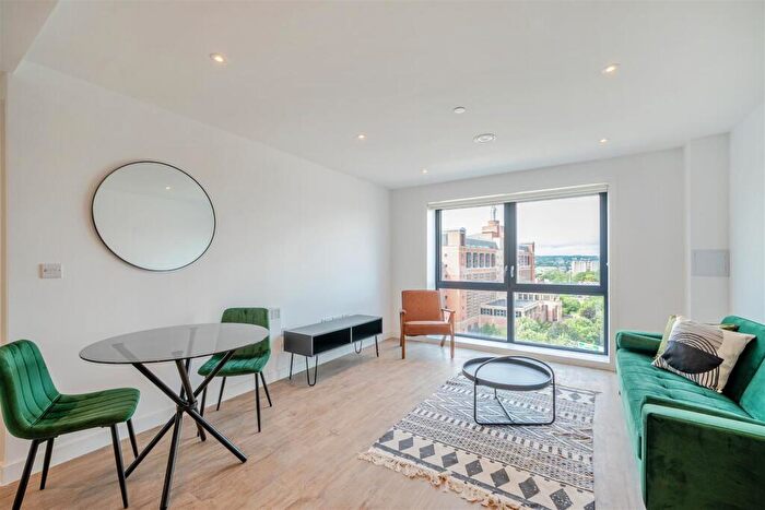 1 Bedroom Apartment To Rent In Phoenix, Saxton Lane, Leeds, LS9