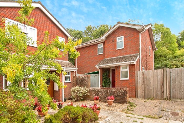 3 Bedroom Detached House For Sale In Audemer Court, Ringwood, Hampshire, BH24