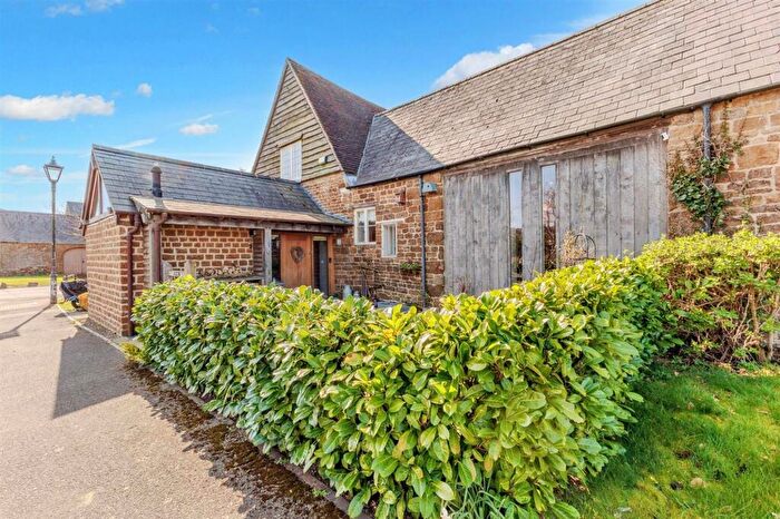 4 Bedroom Semi Detached House For Sale In Main Street, Tysoe, CV35