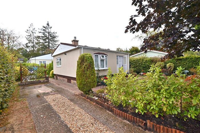 1 Bedroom Park Home For Sale In Green Glades, Grange Estate, Church Crookham, GU52