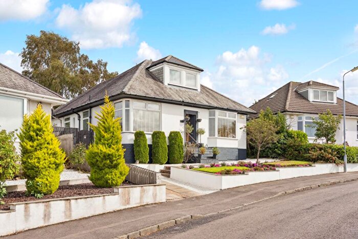 4 Bedroom Detached Bungalow For Sale In Gloucester Avenue, Clarkston, G76