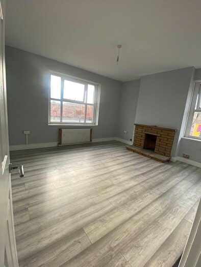 3 Bedroom Flat To Rent In High Street, Harrow, HA3