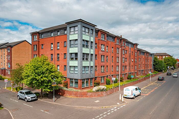 2 Bedroom Flat For Sale In Springfield Gardens, Glasgow, G31