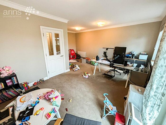 4 Bedroom Town House To Rent In Simmonds Crescent, Lower Earley, Reading, RG6