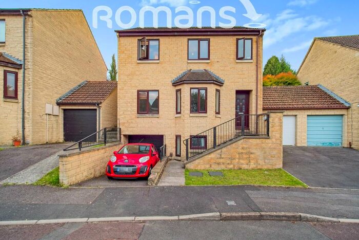 4 Bedroom Detached House To Rent In Langdon Road, Bath, BA2