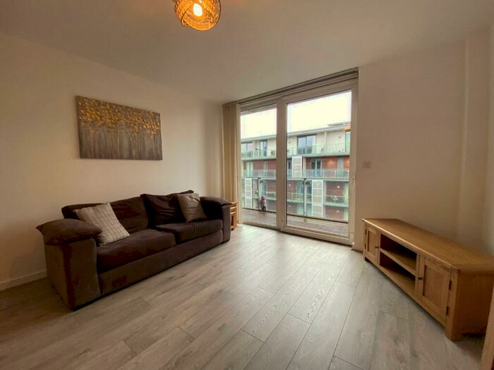 2 Bedroom Apartment To Rent In Spectrum Blackfriars Road, Salford, M3