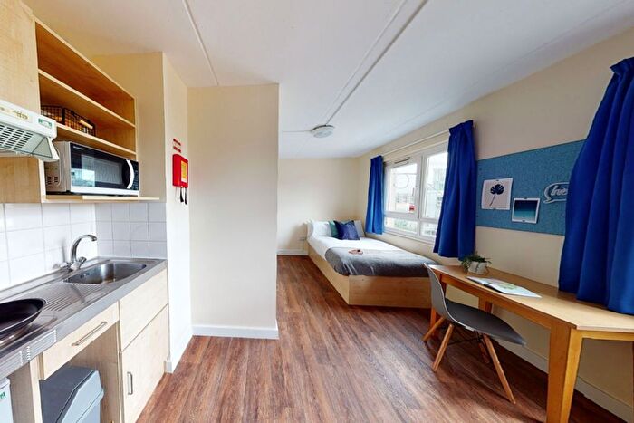Studio To Rent In Creek Road, London, SE8