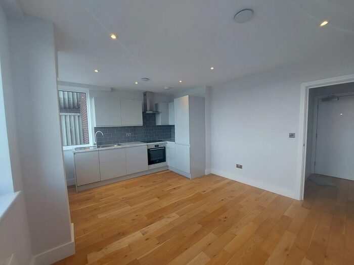 1 Bedroom Flat To Rent In Southampton Road, Eastleigh, SO50