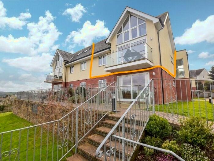 2 Bedroom Flat To Rent In West Hill, Wadebridge PL27