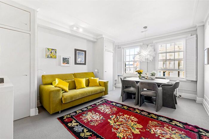2 Bedroom Flat For Sale In Courtenay Gate, Courtenay Terrace, Hove, BN3