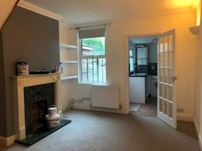 2 Bedroom House To Rent In Albert Street, Aylesbury, HP20