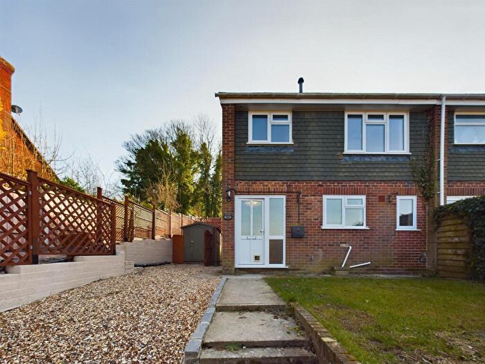 3 Bedroom End Of Terrace House To Rent In Anchor Road, Kingsclere, RG20