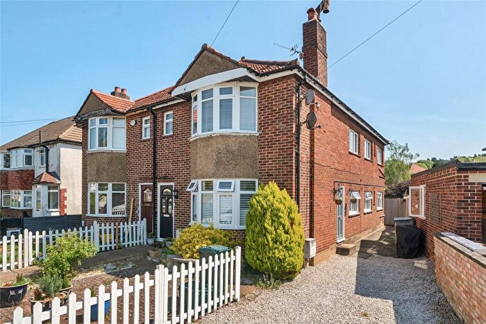 2 Bedroom Maisonette For Sale In Jackson Road, Bromley, BR2