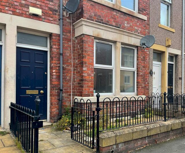 2 Bedroom Flat To Rent In Westbourne Avenue, Bensham, Gateshead, NE8