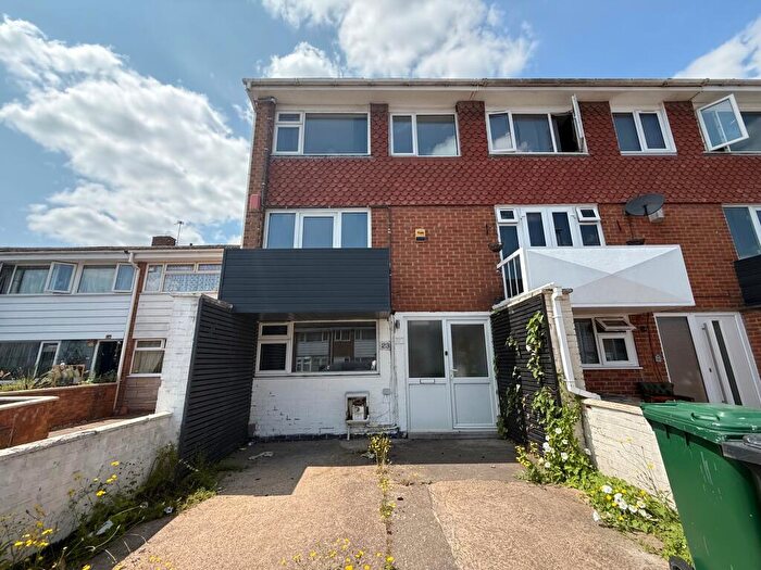 1 Bedroom House To Rent In *House Share* Honeywood Drive, Nottingham, NG3