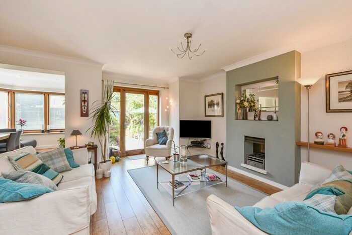 3 Bedroom Detached House For Sale In Todmore, Greatham, Liss, Hampshire, GU33