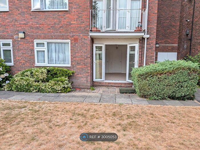 1 Bedroom Flat To Rent In Foxgrove Road, Beckenham, BR3