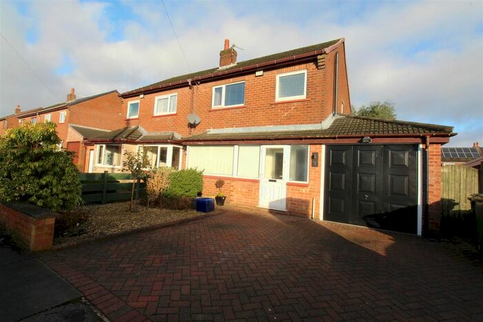 3 Bedroom Semi-Detached House To Rent In Thirlmere Road, Blackrod, Bolton BL6