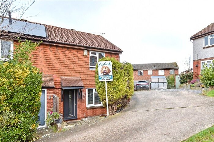 3 Bedroom Semi Detached House For Sale In Freshwater Road, Walderslade, Chatham, Kent, ME5