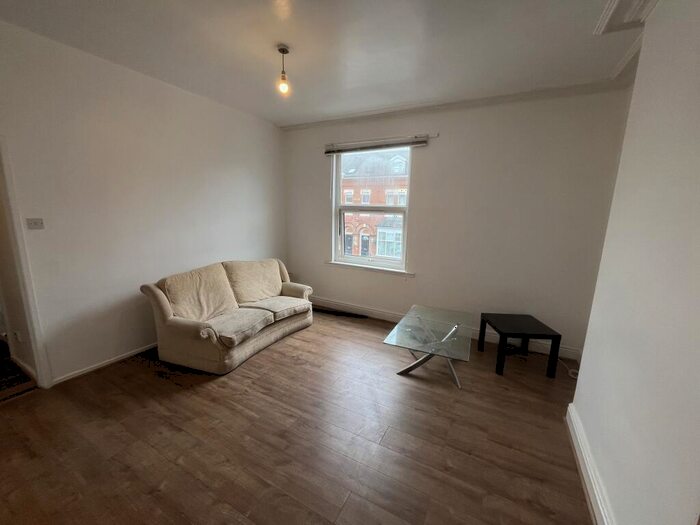 1 Bedroom Apartment To Rent In Stirling Road, Birmingham, B16