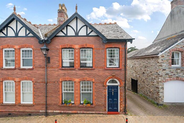 3 Bedroom Semi-Detached House For Sale In Fore Street, Plympton, Plymouth, PL7