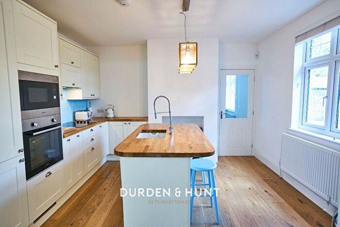4 Bedroom Semi-Detached House To Rent In Upshirebury Green, Waltham Abbey, EN9