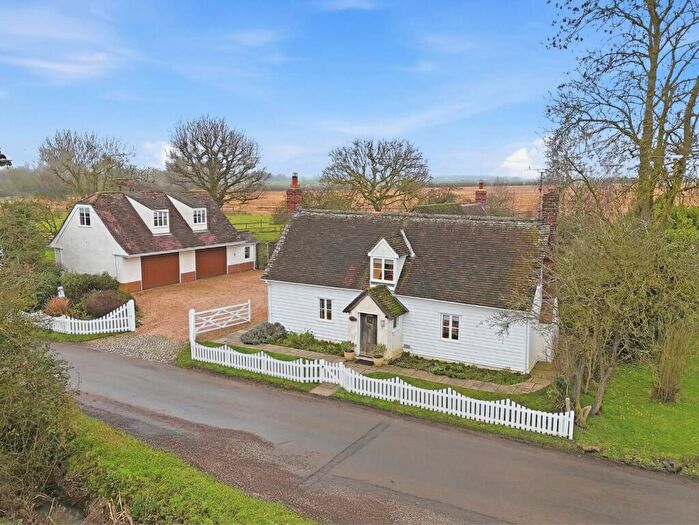 5 Bedroom Detached House For Sale In Bacon End, Dunmow, CM6