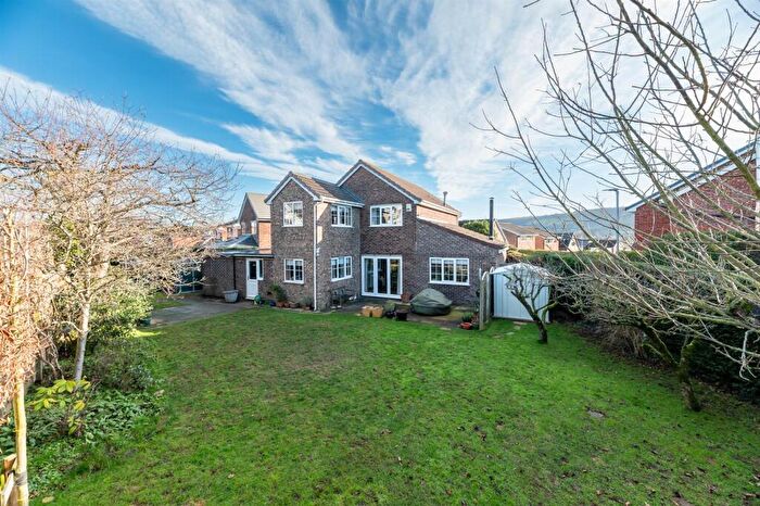 4 Bedroom Detached House For Sale In Croft House Drive, Otley, LS21