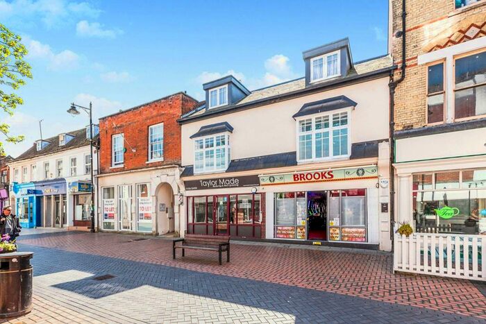 1 Bedroom Apartment To Rent In London Street, Basingstoke, RG21