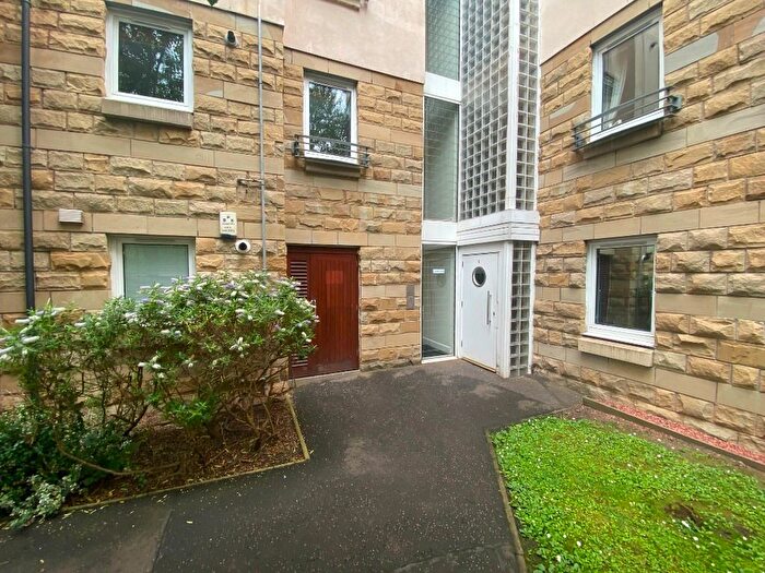 2 Bedroom Flat To Rent In Spring Gardens, Meadowbank, Edinburgh, EH8