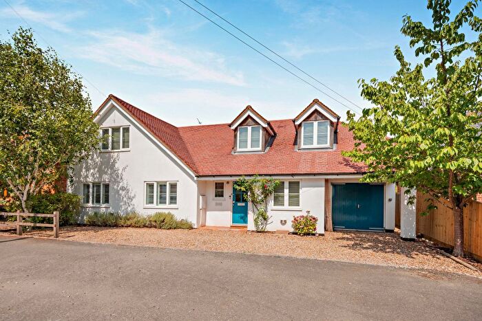 4 Bedroom Detached House For Sale In Bakers Lane, Maidenhead, Berkshire, SL6