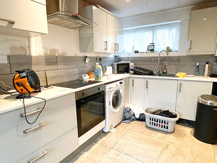 3 Bedroom Terraced House For Sale In Westbourne, Telford, TF7