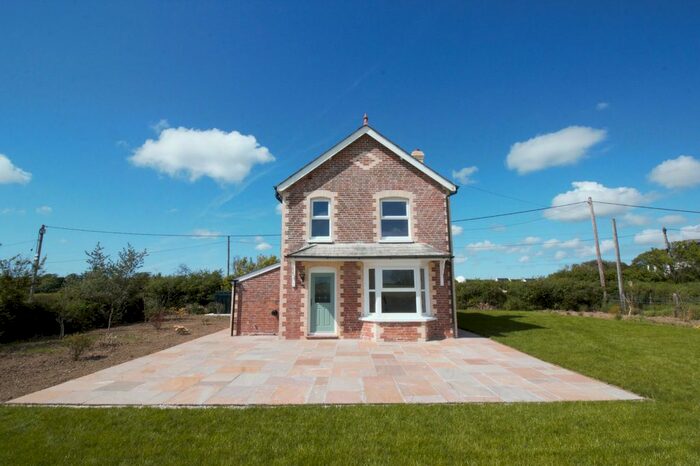 2 Bedroom Detached House To Rent In Kilkhampton, Bude, EX23