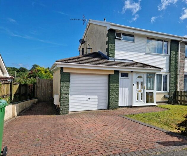 3 Bedroom Semi-Detached House To Rent In Sticker, PL26