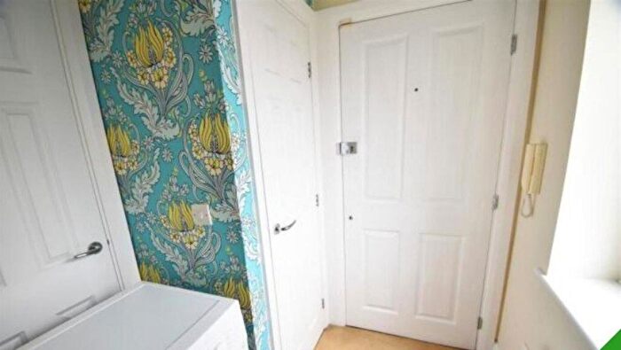 1 Bedroom Flat To Rent In Eastcliff, Portishead, BS20