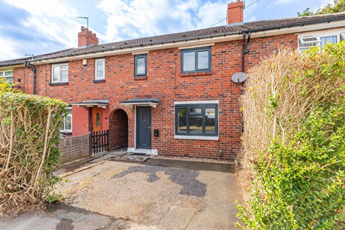 2 Bedroom Terraced House For Sale In Miles Hill Terrace, Leeds, LS7