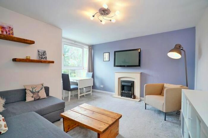 2 Bedroom Flat To Rent In Bank Street, Aberdeen, AB11