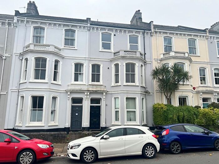 1 Bedroom Flat For Sale In Flat Stuart Road, Plymouth, Devon, PL1