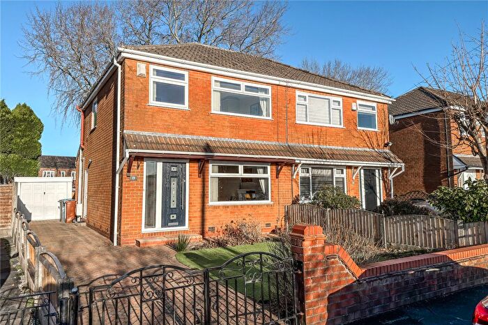 3 Bedroom Semi-Detached House For Sale In Partridge Road, Woodhouses, Failsworth, Manchester, M35