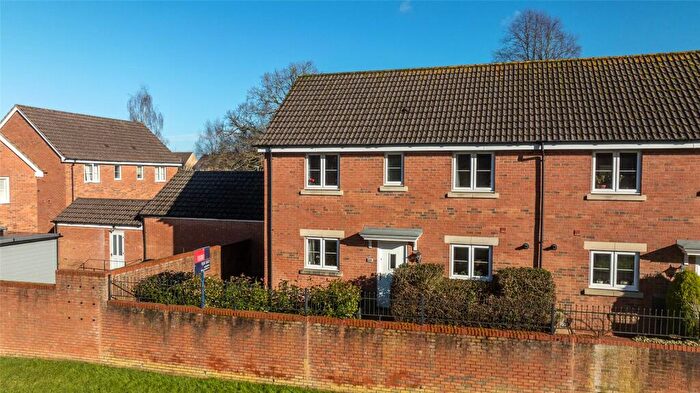 3 Bedroom Semi-Detached House For Sale In The Spur, Westbury, BA13