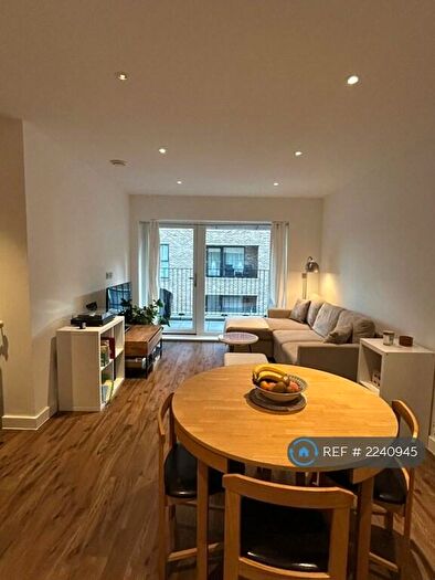 2 Bedroom Flat To Rent In Moy Lane, London, SE18