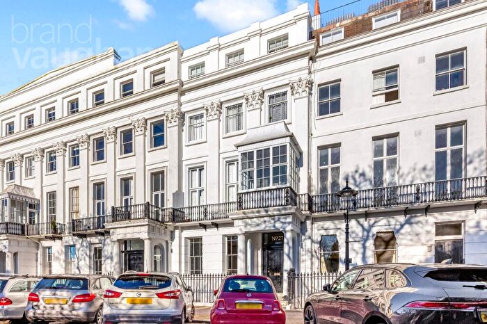 2 Bedroom Flat For Sale In Sussex Square, Brighton, BN2