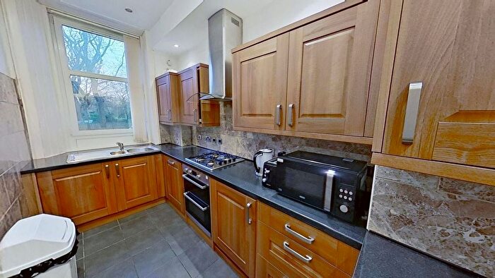 3 Bedroom Flat To Rent In Staffa Street, Dennistoun, Glasgow, G31