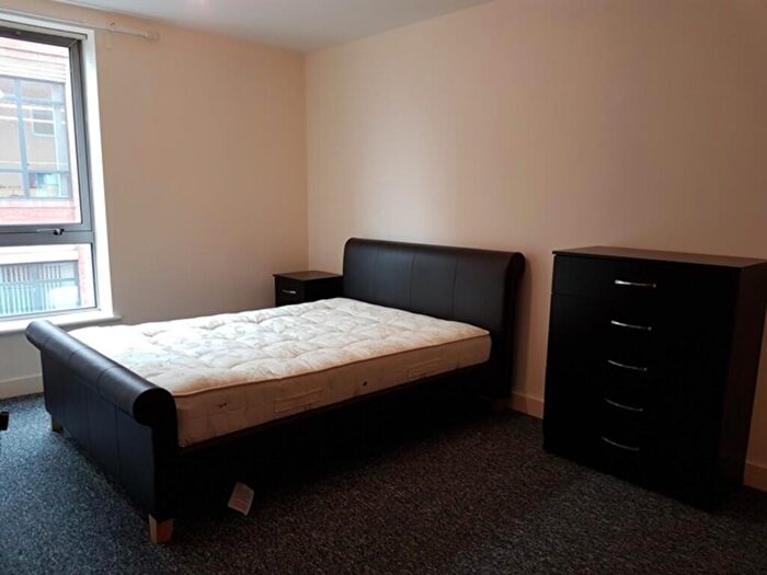 2 Bedroom Apartment To Rent In Quartz Apartments, Birmingham, B18