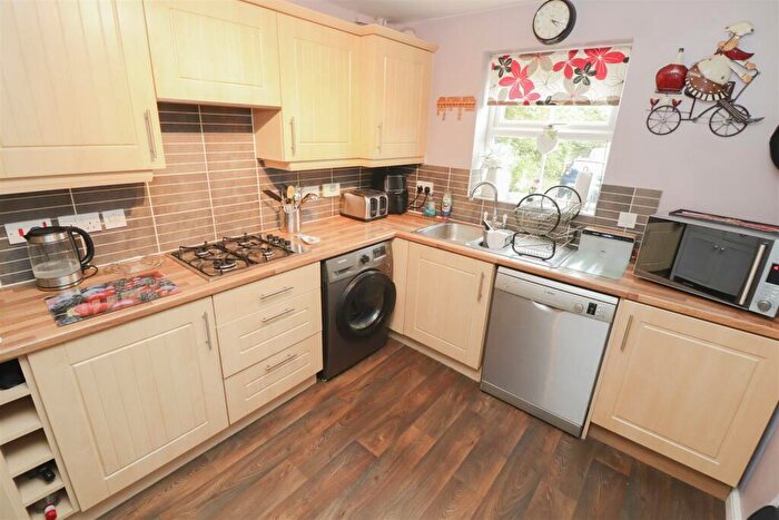 3 Bedroom End Of Terrace House For Sale In Patenall Way, Higham Ferrers, NN10